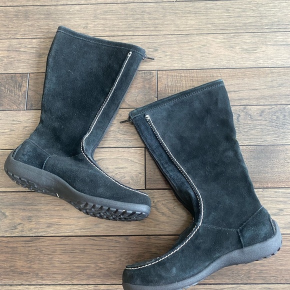 Black Suede Boots with White Stitching - Picture 6 of 7